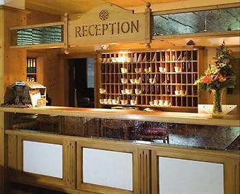 Alpenhof Hotell 4*