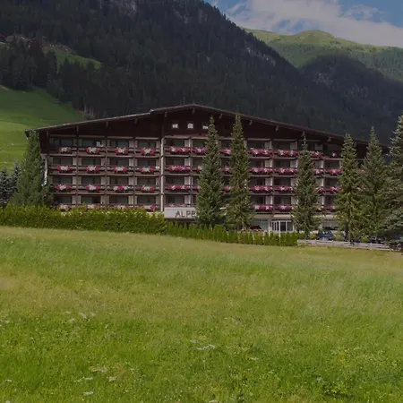 Hotel Alpenhof 4*